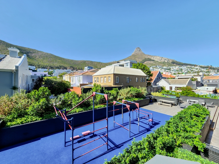 1 Bedroom Property for Sale in Sea Point Western Cape